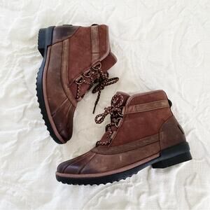 Ugg Greda Weather Boots Size 8.5 New